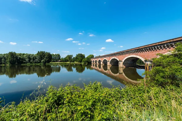 Canal de Garonne in Moissac, France — Stock fotografie