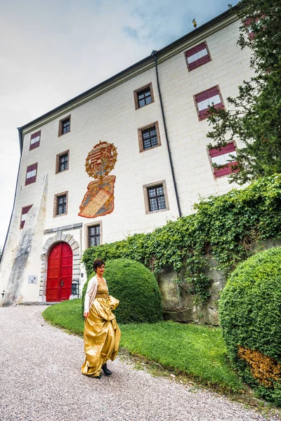 Hrad Ambras v Innsbrucku, Rakousko. — Stock fotografie