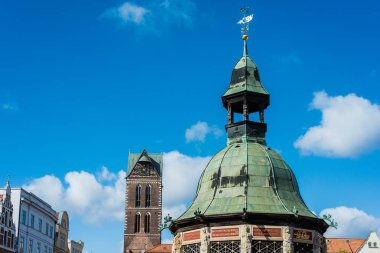 Wismar Market Square su işleri, Almanya.