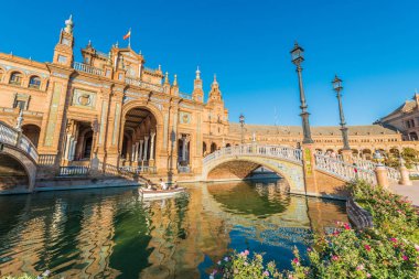 Sevilla'daki Plaza de Espana meydanı, İspanya.