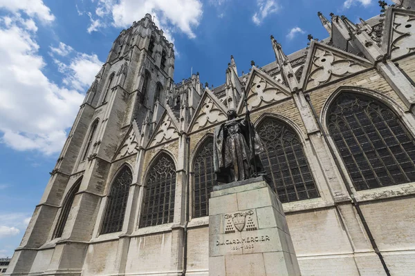 圣迈克尔和圣古都勒在布鲁塞尔，比利时. — 图库照片