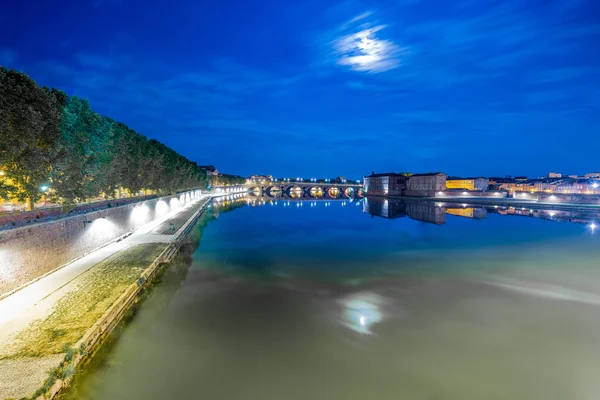 Pont Neuf w Toulouse, Francja. — Zdjęcie stockowe