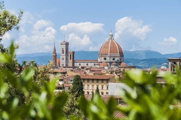 大教堂 di santa maria del fiore 在佛罗伦萨，意大利 — 图库照片