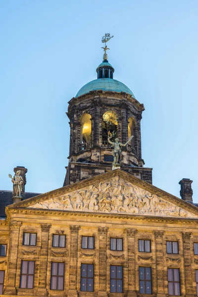 Královský palác v Amsterdamu, Nizozemsko — Stock fotografie