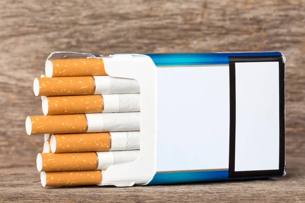 Open Pack Cigarettes Cigarettes Sticking Out — Stock Photo, Image
