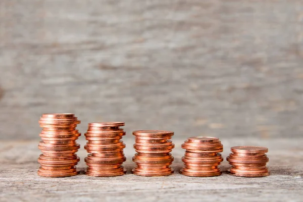 Cinco Pilas Monedas Cobre Aumentan Altura —  Fotos de Stock