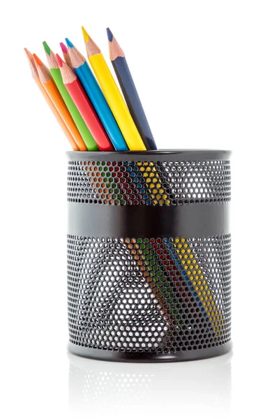 Kolorowe Ołówki Metalowym Garnku Izolowane Białym Tle — Zdjęcie stockowe