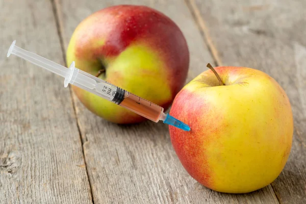Syringe Apple Concept Genetically Modified Food Cosmetic Medicine — Stock Photo, Image