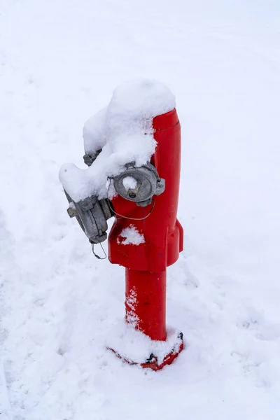 Boca Incendios Roja Nieve — Foto de Stock