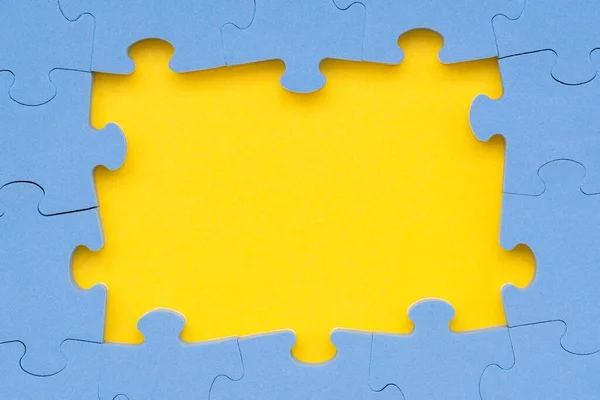 Cadre Puzzle Bleu Sur Fond Jaune Pour Votre Texte — Photo