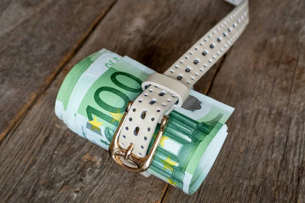 Cash Money Being Tightened Belt Spend Less Money Financial Crisis — Stock Photo, Image