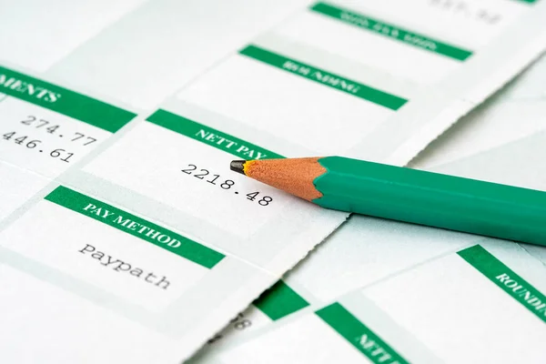 Bleistift Auf Gehaltsliste Oder Gehaltshintergrund — Stockfoto