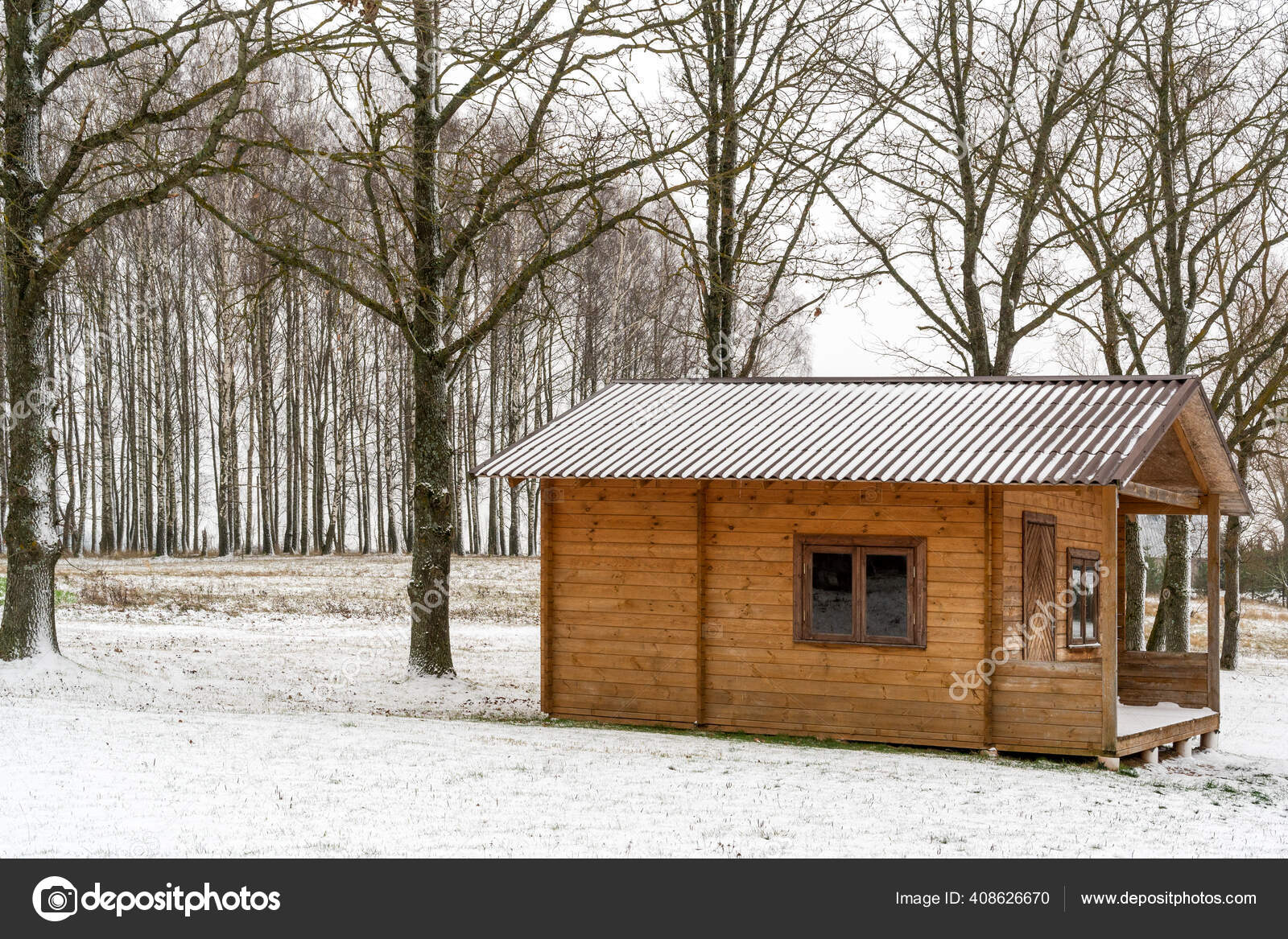 Férias Rural Fundo Inverno Com Pequena Casa Madeira Coberta Neve — Foto ©  grapix #408626670, image size:1600x1167