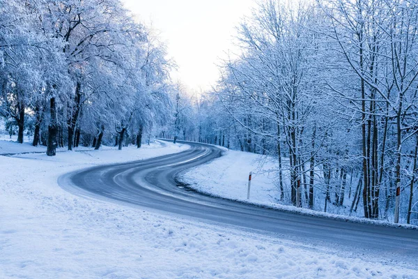 Śnieżna Droga Lądowa Zimie — Zdjęcie stockowe