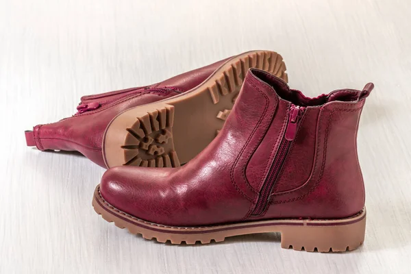 Stylish Leather Women Boots Wooden Background Fashionable Female Leather Autumn — Stock Photo, Image