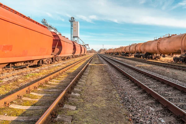 Bahnhof Mit Güterzügen Transport Von Getreide Und Oder Gas — Stockfoto