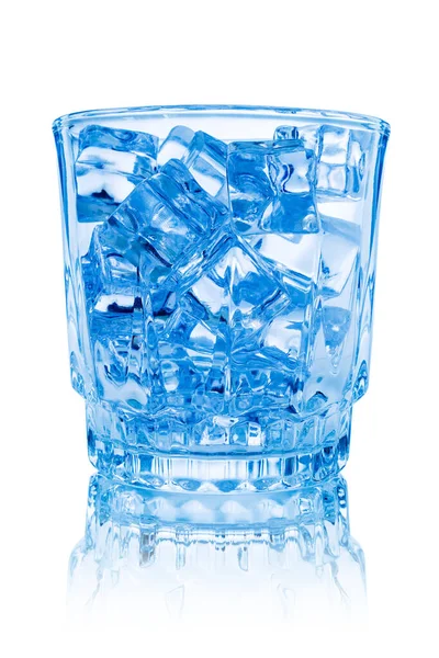 Кубики Льоду Порожньому Склі Ізольовані Білому Тлі — стокове фото