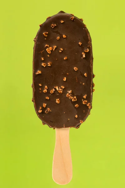 Ice Cream Popsicle Covered Chocolate Isolated Green Background — Stock Photo, Image