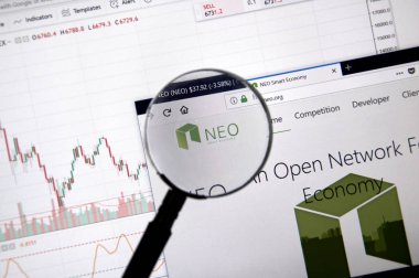 Montreal, Kanada - 20 Haziran 2018: Neo kripto para birimi ana sayfa. Cryptocurrency hangi şifreleme teknikleri oluşturmak ve fon transferi için kullanılan dijital bir para birimidir. Sitesi - neo.org
