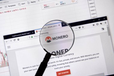 Montreal, Kanada - 20 Haziran 2018: Monero kripto para birimi ana sayfa. Cryptocurrency hangi şifreleme teknikleri oluşturmak ve fon transferi için kullanılan dijital bir para birimidir. Sitesi - getmonero.org