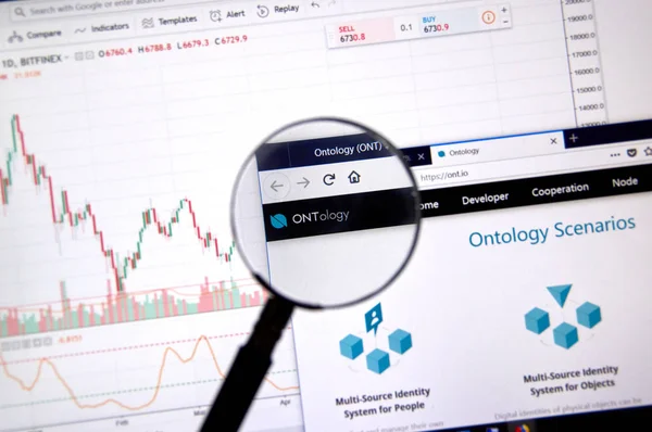Montreal, Kanada - 20 Haziran 2018: Ontoloji kripto para birimi ana sayfa. Cryptocurrency hangi şifreleme teknikleri oluşturmak ve fon transferi için kullanılan dijital bir para birimidir. Sitesi - ontology.io