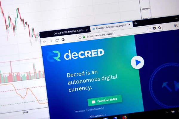 Montreal, Kanada - 20 Haziran 2018: Decred kripto para birimi ana sayfa. Cryptocurrency hangi şifreleme teknikleri oluşturmak ve fon transferi için kullanılan dijital bir para birimidir. Sitesi - decred.org