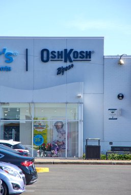 Montreal, Kanada - 28 Ağustos 2018: Montreal Oshkosh butik. OshKosh B'gosh Oshkosh, Wisconsin'de bir Amerikan çocuk giyim şirketi
