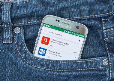 Montreal, Kanada - 8 Eylül 2018: Microsoft Office mobil uygulama Microsoft Office istemci yazılımı, sunucu yazılımı ve Hizmetleri Microsoft tarafından geliştirilen bir aile olduğunu.