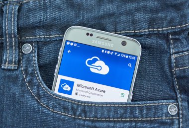 Montreal, Kanada - 8 Eylül 2018: Microsoft Azure Uygulama Microsoft Azure Bina, sınama, dağıtma ve yönetme uygulamaları ve hizmetleri için Microsoft tarafından oluşturulan hizmet bulut olduğunu