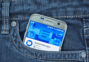 Montreal, Kanada - 8 Eylül 2018: Android mesajlar mobil uygulama Android mesajları, Android'in resmi app için mesaj Sms, Mms ve sohbet Rcs