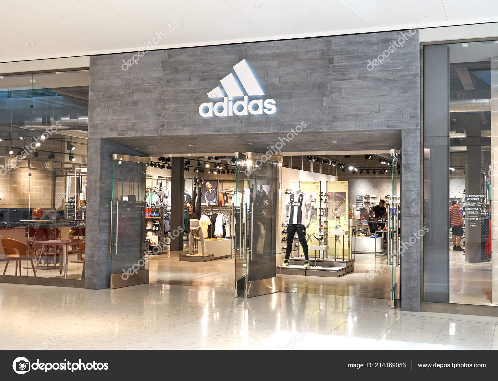 adidas in aventura mall