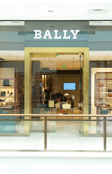 アベンチュラ アメリカ合衆国 2018 アベンチュラ モールで有名なバリー ブティック バリーはスイスの高級ファッション企業です — ストック写真