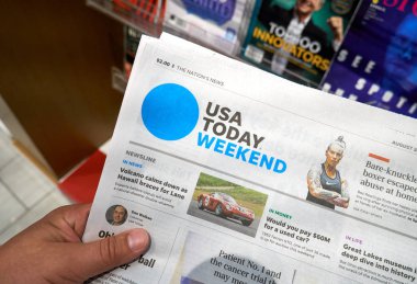 Miami, Amerika Birleşik Devletleri - 22 Ağustos 2018: Usa Today gazetesi El. USA Today bir popüler uluslararası dağıtılmış Amerikan günlük, orta-Pazar gazetesidir