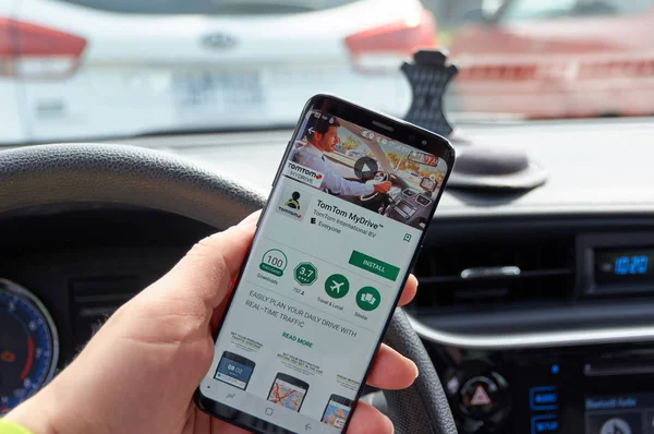 Монреаль Серпня 2018 Додаток Tomtom Mydrive Екрані Мобільного Телефону Автомобілі — стокове фото