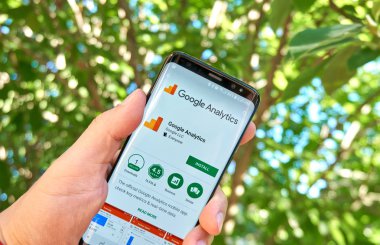 Montreal, Kanada - 28 Ağustos 2018: Google Analytics android app Samsung s8 ekranda.