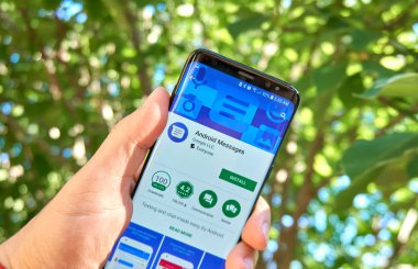 Montreal, Kanada - 28 Ağustos 2018: Google Android mesaj - Samsung s8 ekran android app.