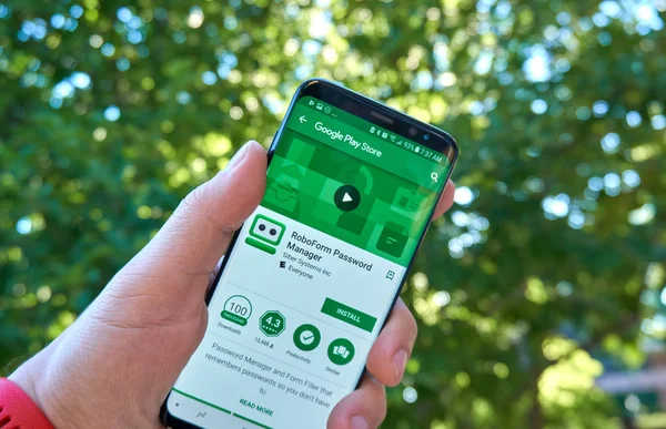 Монреаль Канада Августа 2018 Года Андроид Приложение Roboform Password Manager — стоковое фото