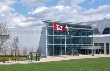 Ottawa, Kanada - 5 Mayıs 2018: Kanada Havacılık ve Uzay Müzesi. Kanada Havacılık ve Uzay Müzesi olduğunu bulunan Ottawa, Ontario, Kanada'nın Ulusal Havacılık Tarih Müzesi.