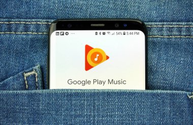Montreal, Kanada - 4 Ekim 2018: Google müzik s8 ekranda oynamak. Bir müzik parçalarýný ve podcast akış app ve hizmet, Google tarafından geliştirilen Google müzik oynamak olduğunu.