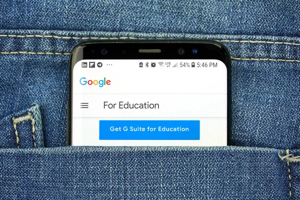 Montreal Kanada Października 2018 Google Usługi Edukacji Ekranie Google Jest — Zdjęcie stockowe