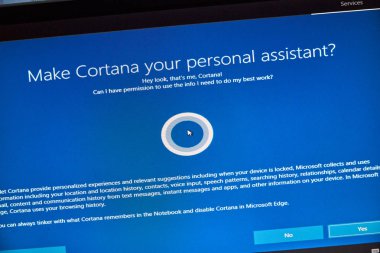 Montreal, Kanada - 8 Kasım 2018: Windows Cortana, kişisel asistan bir Pc ekranda. Microsoft bir Amerikan çokuluslu teknoloji firmasıdır
