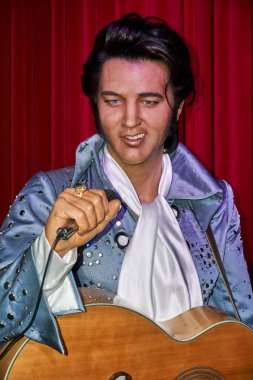 Montreal, Kanada - 23 Eylül 2018: Elvis Aaron Presley - ABD'li şarkıcı ve oyuncu. Balmumu Müzesi Grevin Montreal, Quebec, Kanada