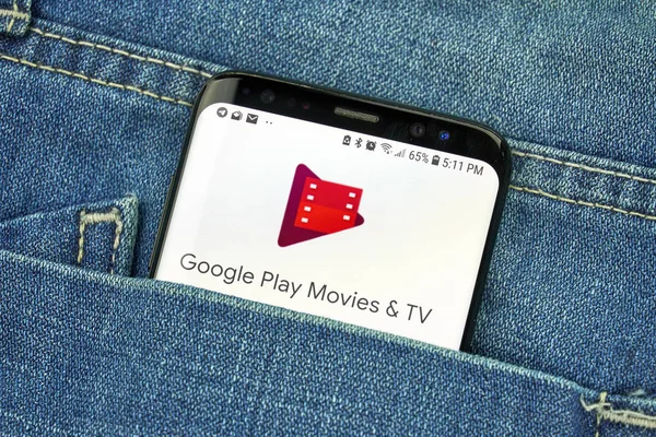 Montreal Canada October 2018 Google Play Movies Screen Google American — Stock Photo, Image