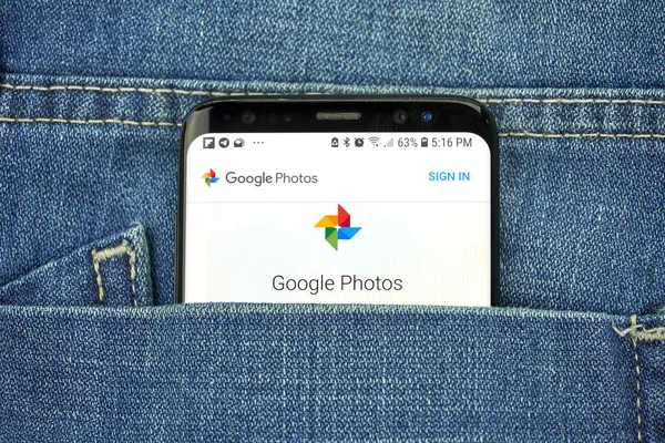 Монреаль Жовтня 2018 Програми Google Фотографії Екрані Додаток Зберігання Фото — стокове фото
