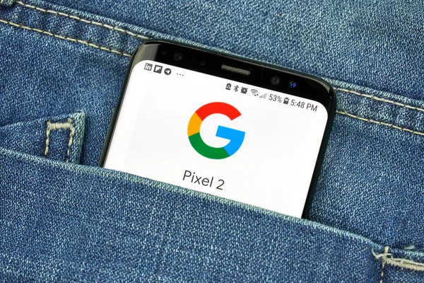 Montreal Kanada Października 2018 Google Pikseli Ekranie Pikseli Jest Smartphone — Zdjęcie stockowe