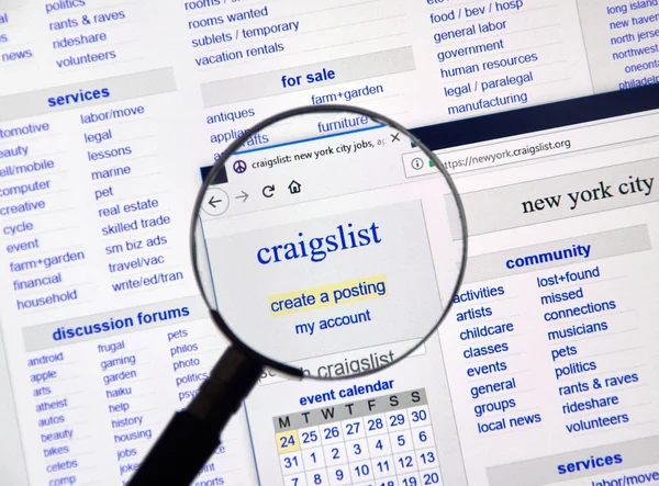 Монреаль Канада Декабря 2018 Страница Craigslist Лупой Feligslist Американский Сайт — стоковое фото