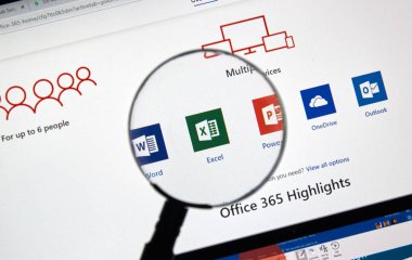 Montreal, Kanada - 10 Ocak 2019: Microsoft Office 365 simgeleri ekranda. Office 365 marka Microsoft office yazılımı ve hizmetleri için abonelikleri bir grup için kullandığı addır.
