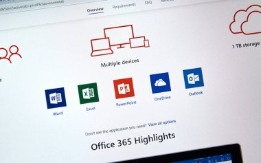 Montreal, Kanada - 10 Ocak 2019: Microsoft Office 365 simgeleri ekranda. Office 365 marka Microsoft office yazılımı ve hizmetleri için abonelikleri bir grup için kullandığı addır.