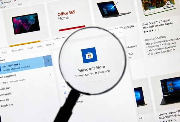 Монреаль Січня 2019 Microsoft Магазин App Логотип Під Збільшувальним Склом — стокове фото
