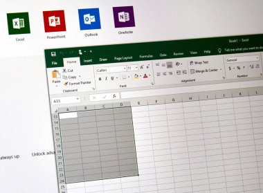 Montreal, Kanada - 10 Ocak 2019: Microsoft Office 2019 Excel elektronik tablosu bir ekranda. Microsoft Office 2019 Microsoft Office, bir üretkenlik paketi, sonraki Office 2016 yeni sürümüdür